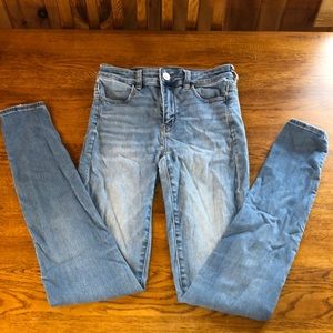 Woman’s AE Jeans